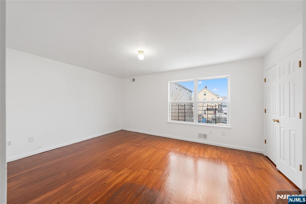 53 South Second Street Elizabeth, NJ 07206 - Photo 5 of 16