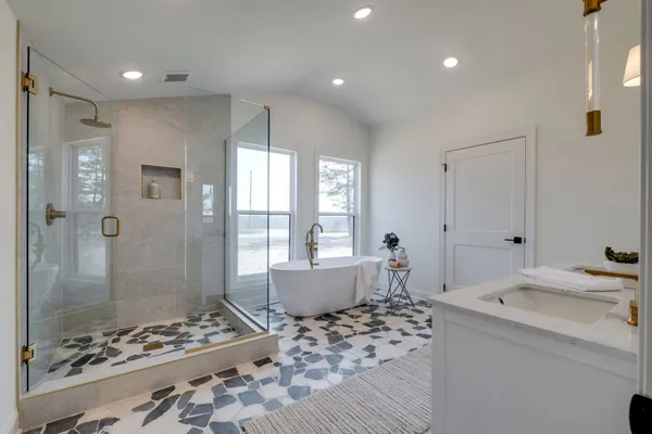 $899,900 | 1510 East Piney Road, Dickson, TN 37055