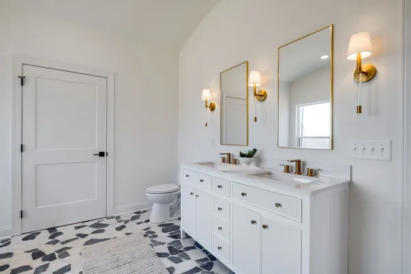 $899,900 | 1510 East Piney Road, Dickson, TN 37055