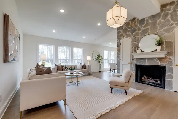 $899,900 | 1510 East Piney Road, Dickson, TN 37055