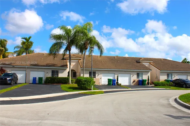 $2,500 | 1841 Southwest 116th Way, Unit 1841, Miramar, FL 33025