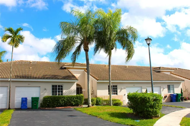 $2,500 | 1841 Southwest 116th Way, Unit 1841, Miramar, FL 33025