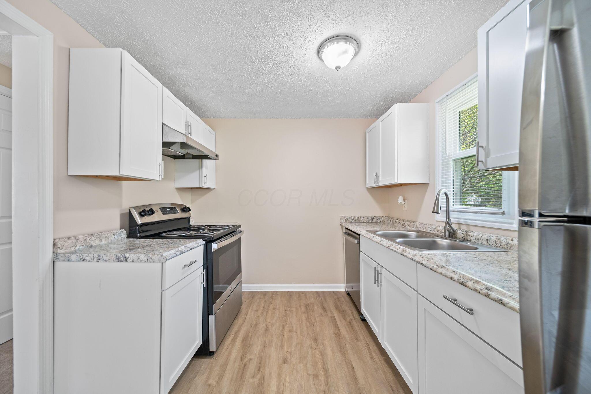 5220 Refugee Road Columbus, OH 43232 - Photo 14 of 48 14-web-or-mls-A7409932-2