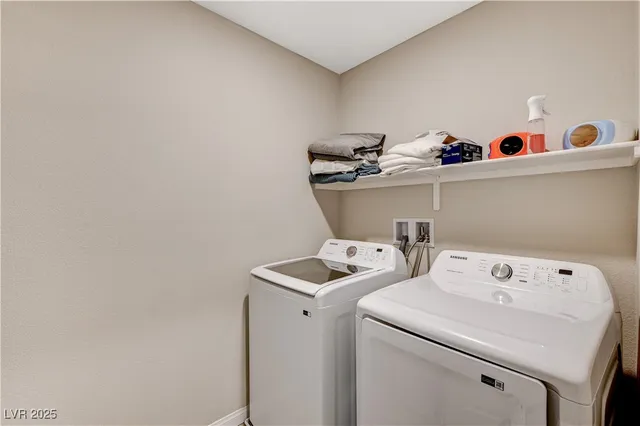 $387,500 | 12326 Indigo Montage Road, Unit 5, Las Vegas, NV 89183