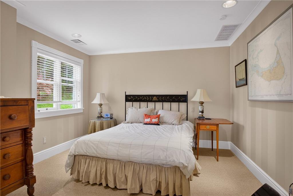 321 Fairview Road Pittsburgh, PA 15238 - Photo 32 of 50 a bedroom with a bed and window