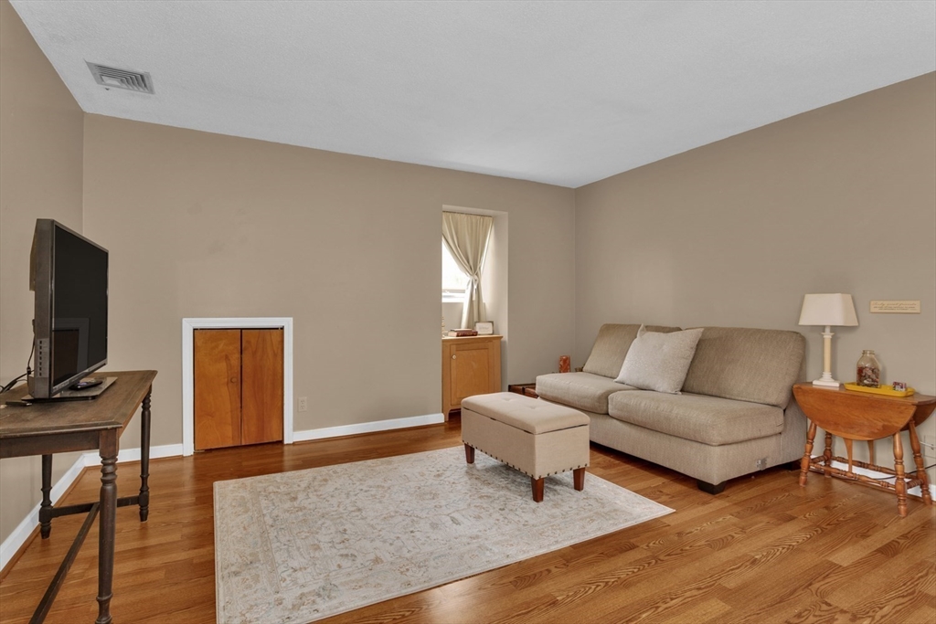8 Haverstock Road Franklin, MA 02038 - Photo 28 of 42 Gallery Image 28