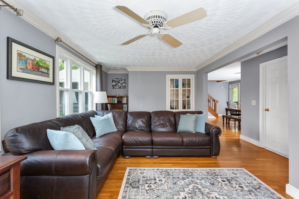 8 Haverstock Road Franklin, MA 02038 - Photo 7 of 42 Gallery Image 7