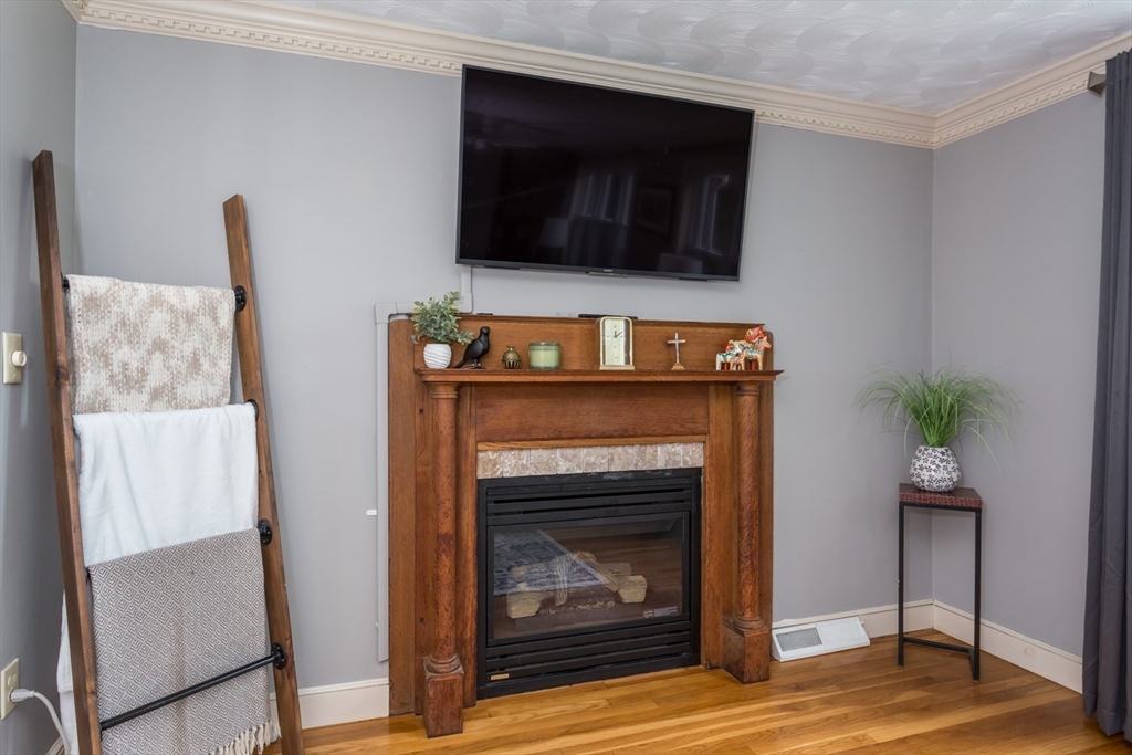 8 Haverstock Road Franklin, MA 02038 - Photo 10 of 42 Gallery Image 10