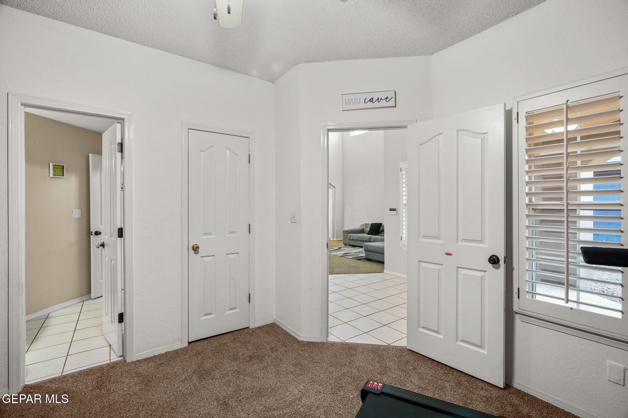 2013 Shadow Ridge Drive El Paso, TX 79938 - Photo 18 of 78 2013 Shadow Ridge Dr-17