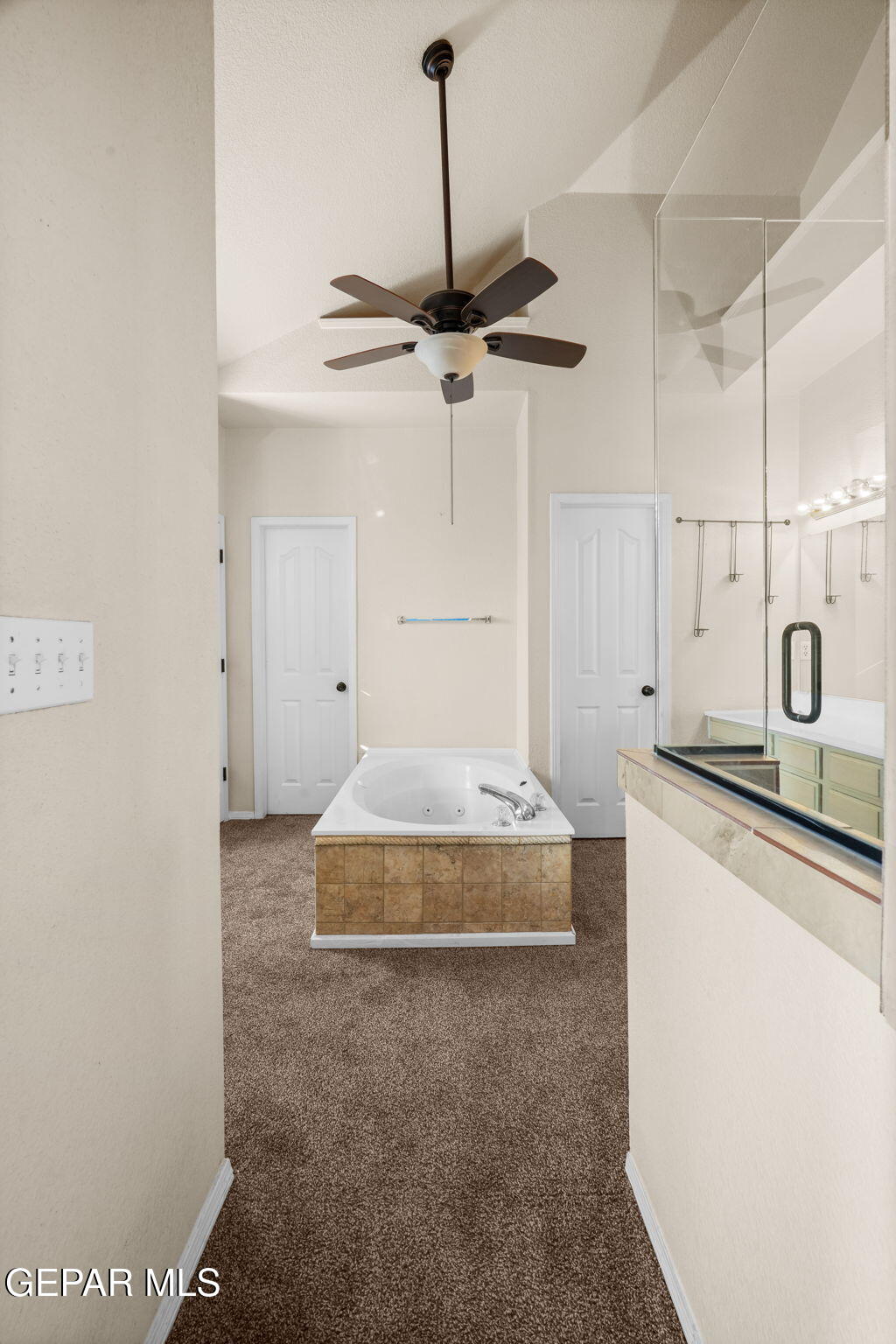 2013 Shadow Ridge Drive El Paso, TX 79938 - Photo 38 of 78 2013 Shadow Ridge Dr-37