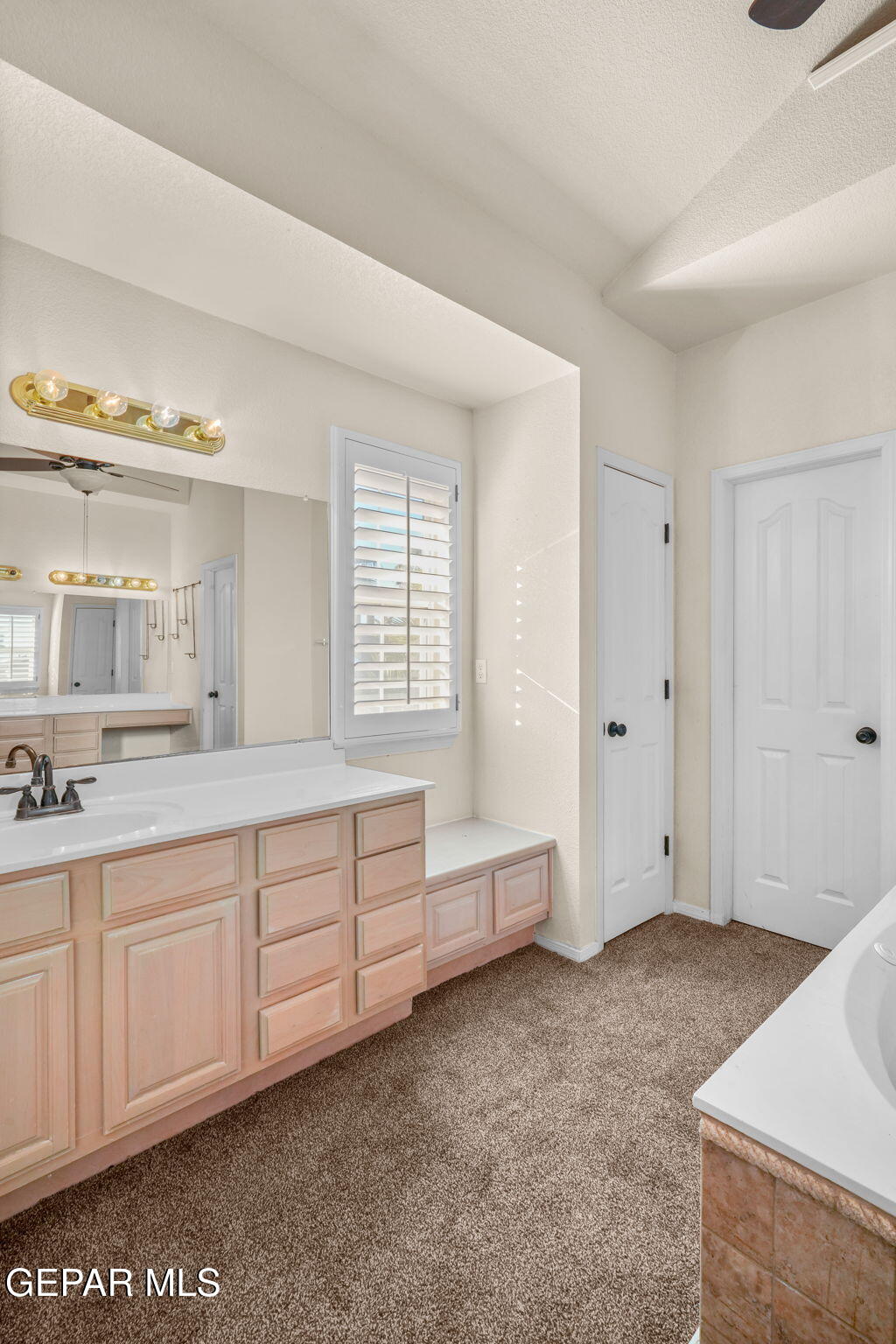 2013 Shadow Ridge Drive El Paso, TX 79938 - Photo 39 of 78 2013 Shadow Ridge Dr-38