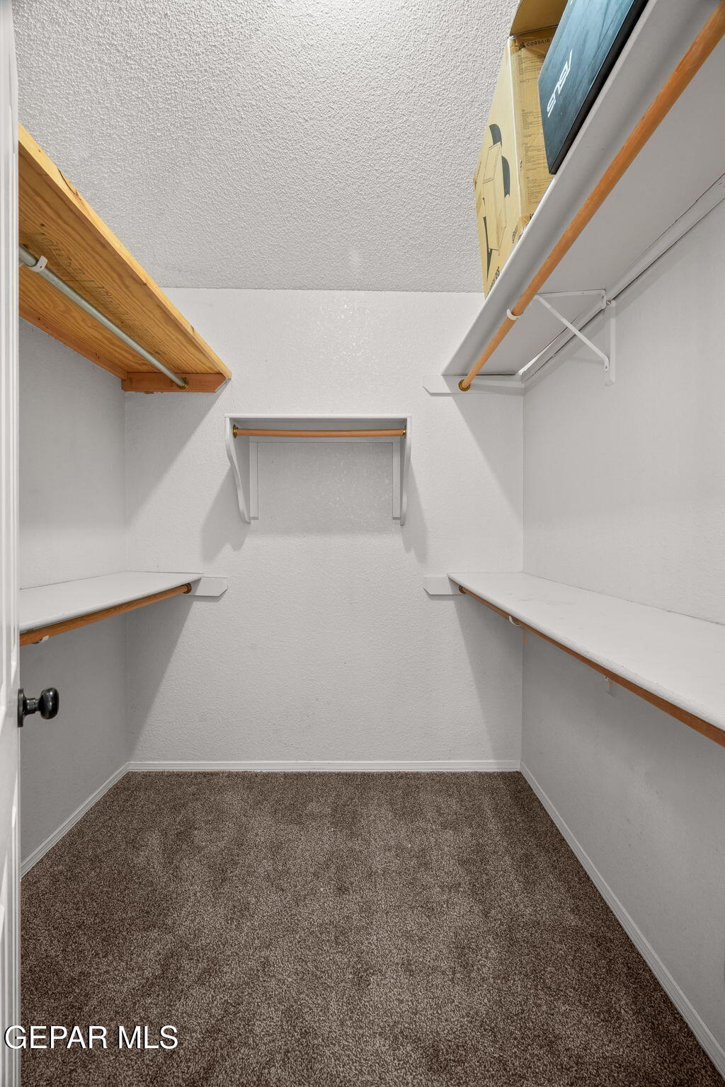 2013 Shadow Ridge Drive El Paso, TX 79938 - Photo 44 of 78 2013 Shadow Ridge Dr-43