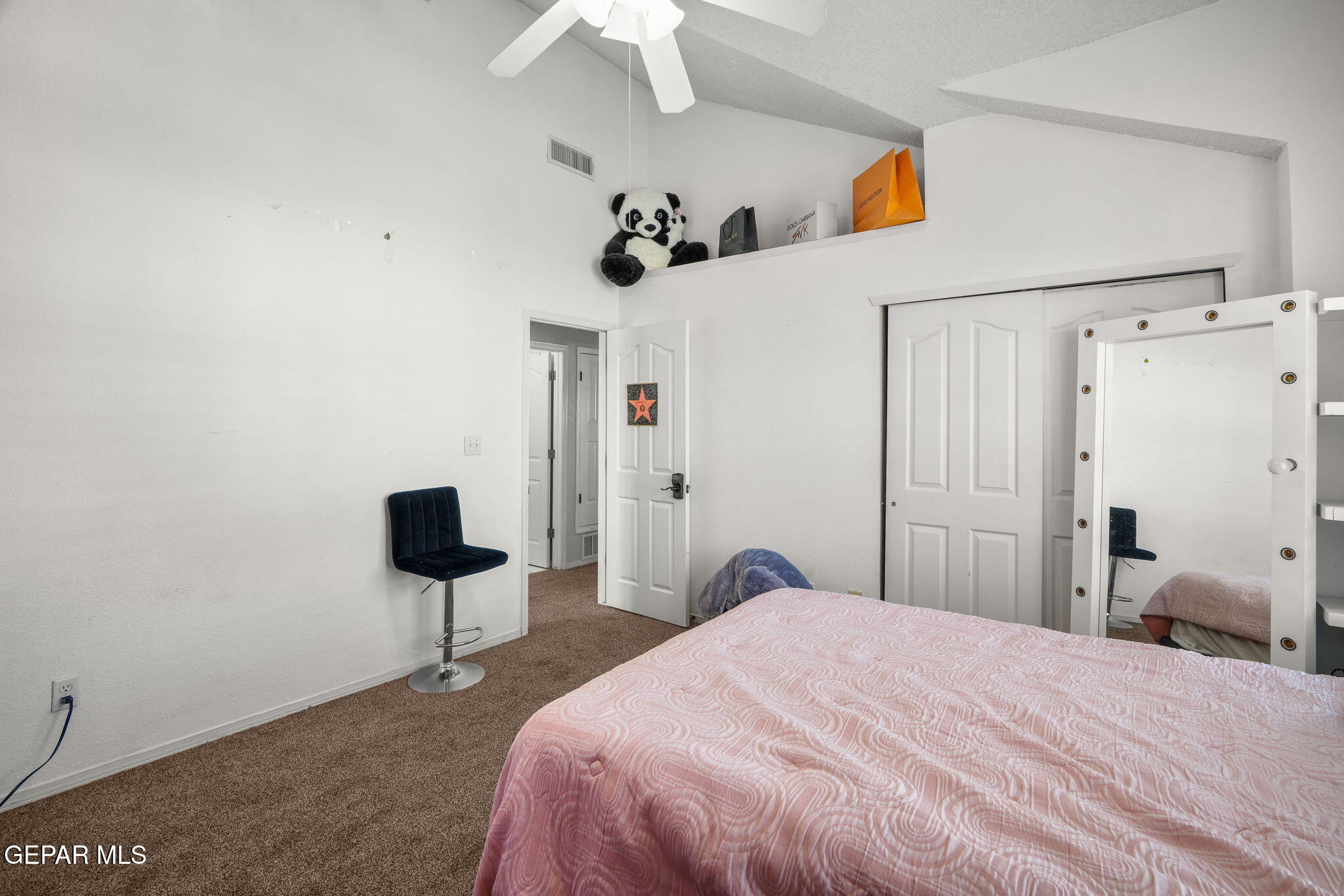 2013 Shadow Ridge Drive El Paso, TX 79938 - Photo 52 of 78 2013 Shadow Ridge Dr-51