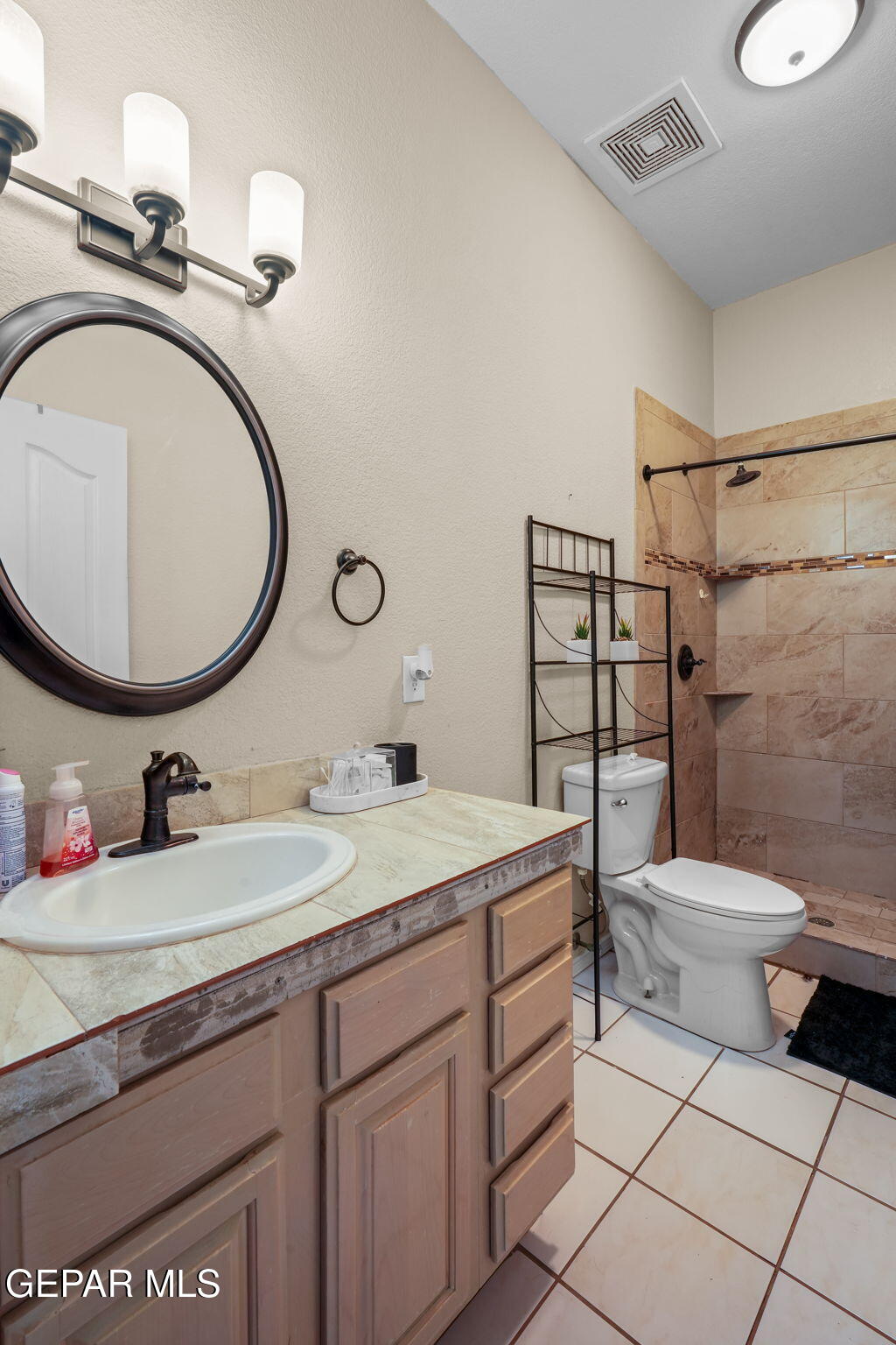 2013 Shadow Ridge Drive El Paso, TX 79938 - Photo 55 of 78 2013 Shadow Ridge Dr-54