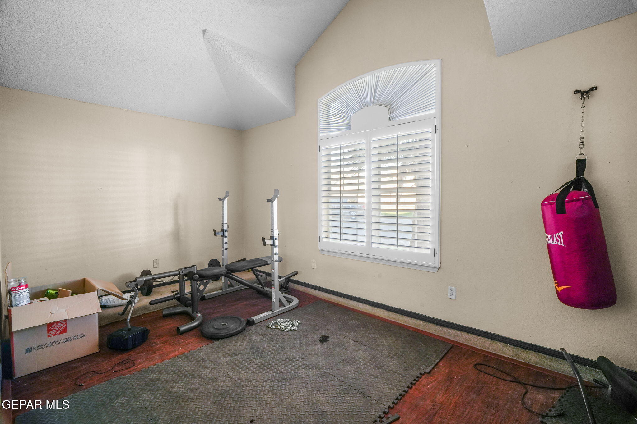 2013 Shadow Ridge Drive El Paso, TX 79938 - Photo 57 of 78 2013 Shadow Ridge Dr-56