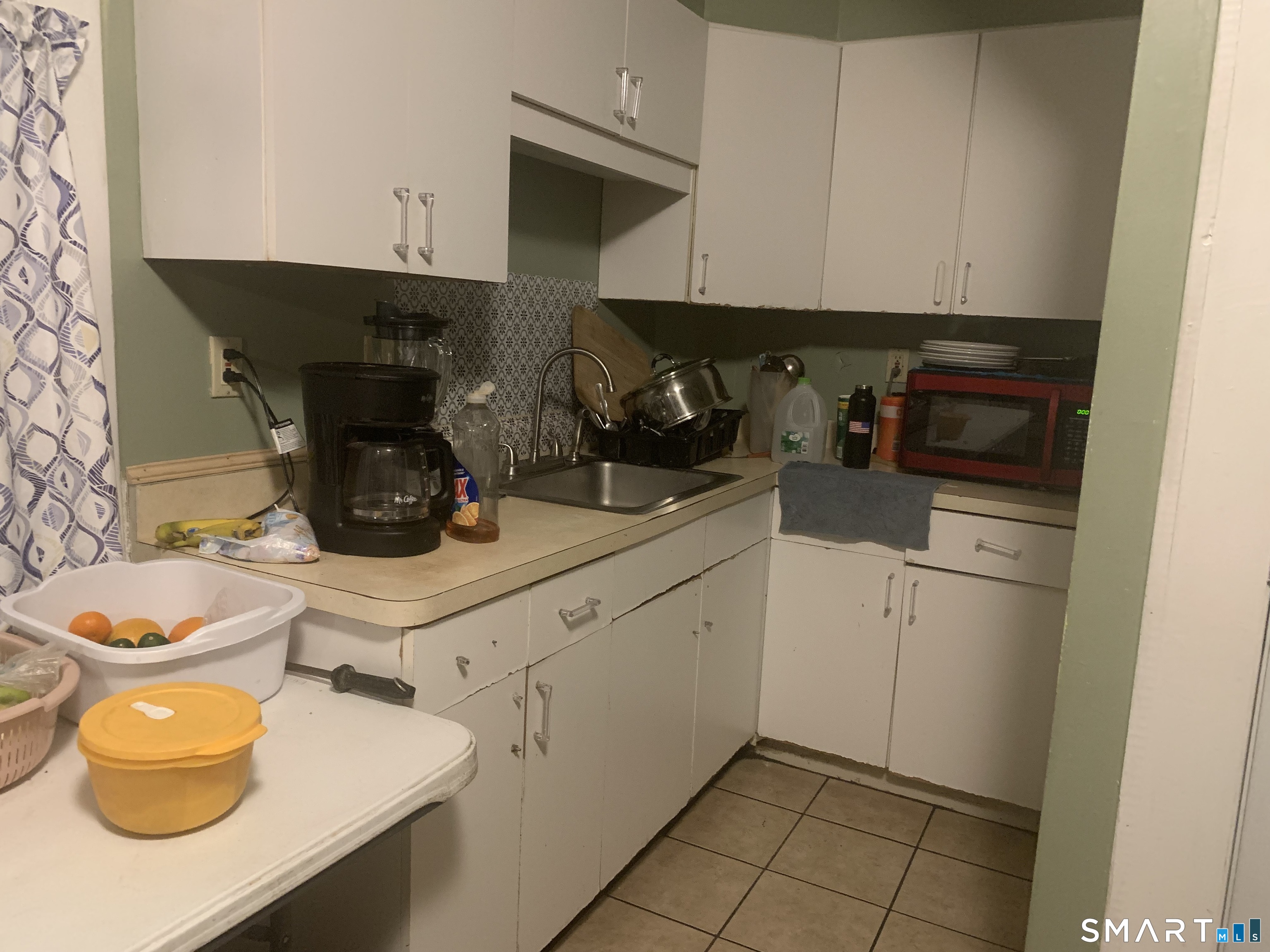 34 Helen Street Hamden, CT 06514 - Photo 8 of 15