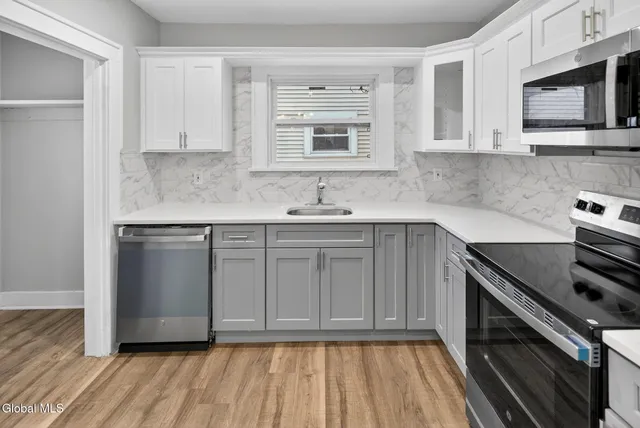 $299,000 | 32 Eileen Street, Albany, NY 12203