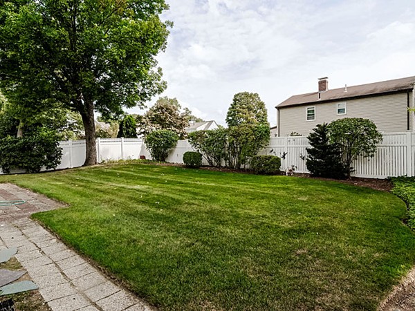 55 Ellery Road Waltham, MA 02453 - Photo 23 of 30 Gallery Image 23