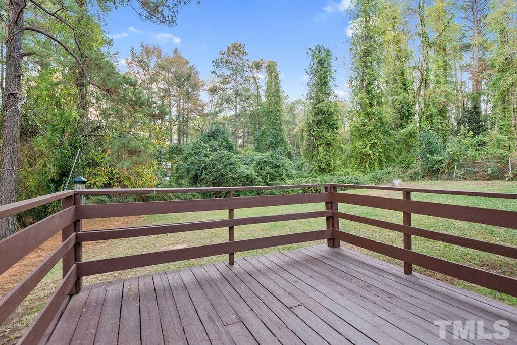 2613 Elmhurst Circle Raleigh, NC 27610 - Photo 5 of 29