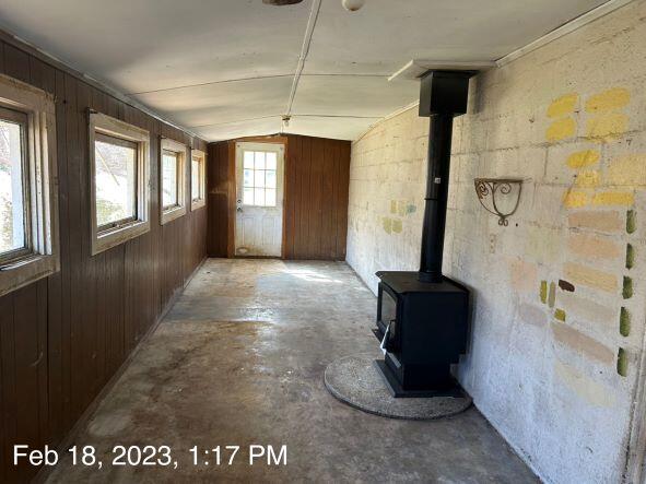 12027 Corder Town Road Coeburn, VA 24230 - Photo 4 of 14 Main house enclosed porch