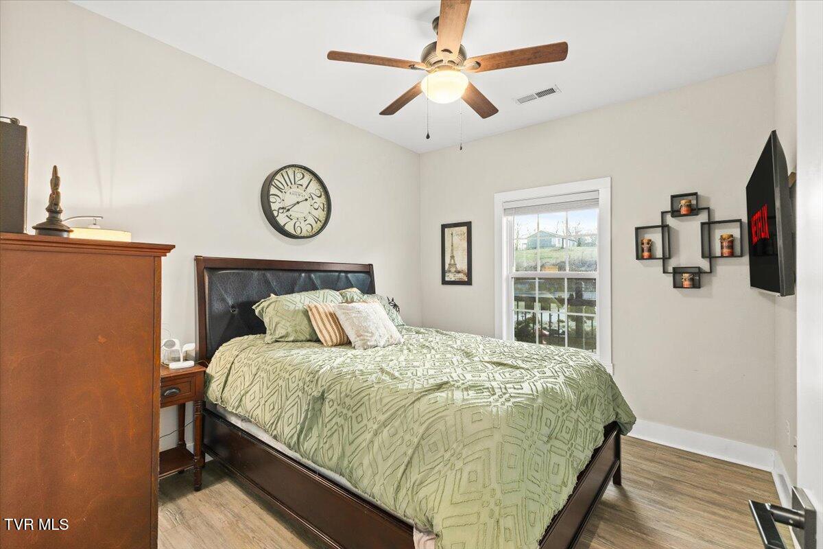 994 Boones Creek Road Jonesborough, TN 37659 - Photo 16 of 49 Bedroom 1