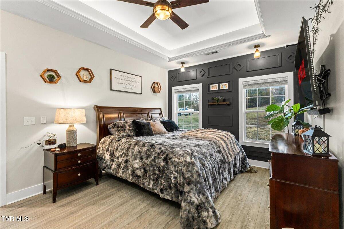 994 Boones Creek Road Jonesborough, TN 37659 - Photo 20 of 49 Primary Suite