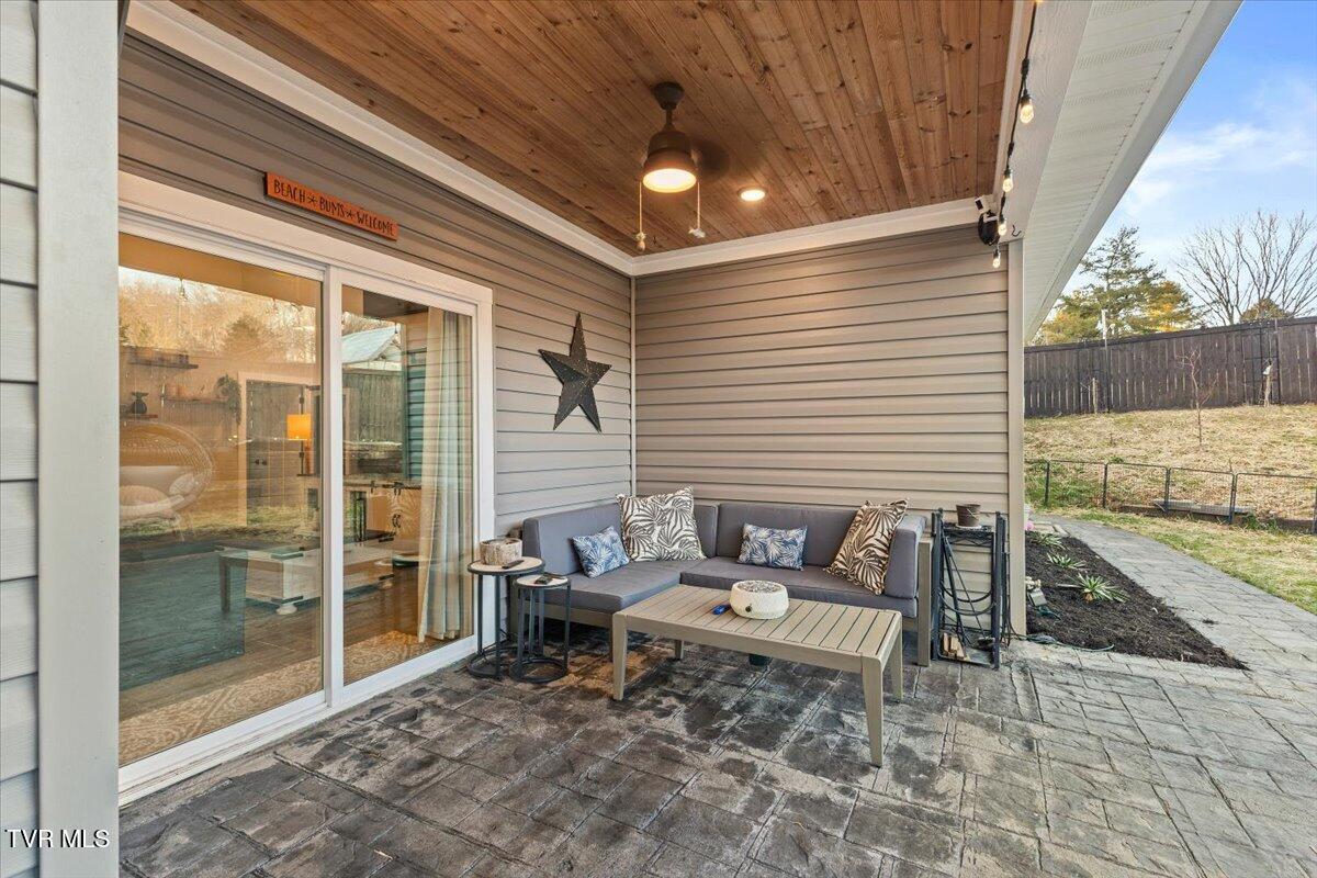 994 Boones Creek Road Jonesborough, TN 37659 - Photo 30 of 49 Back Covered Patio