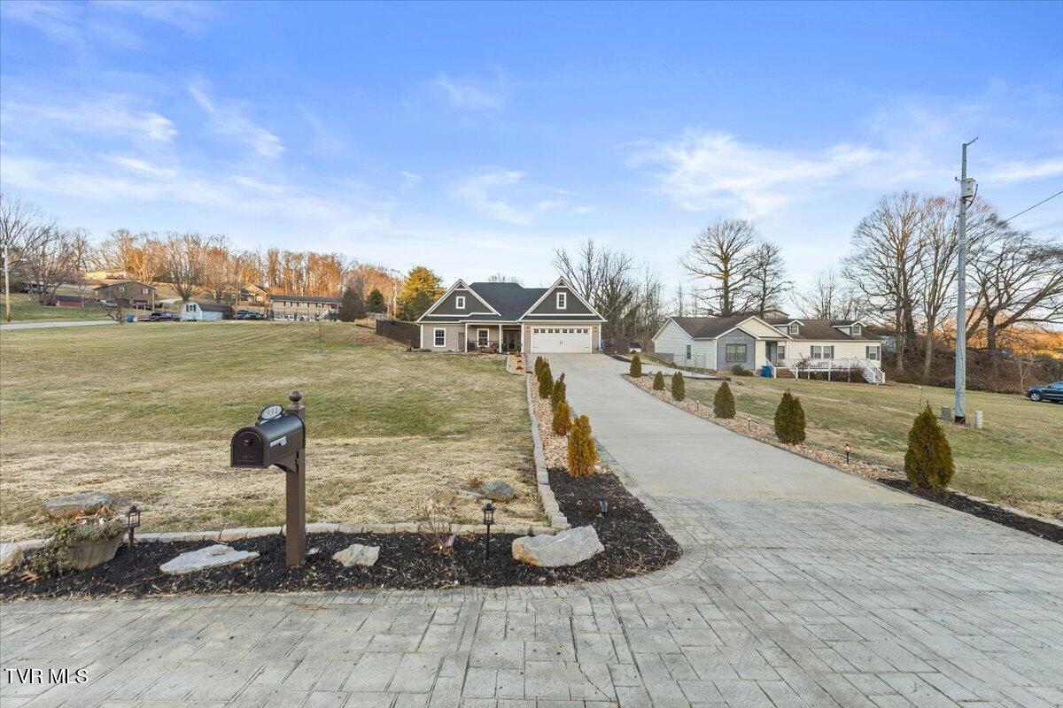 994 Boones Creek Road Jonesborough, TN 37659 - Photo 43 of 49 Driveway