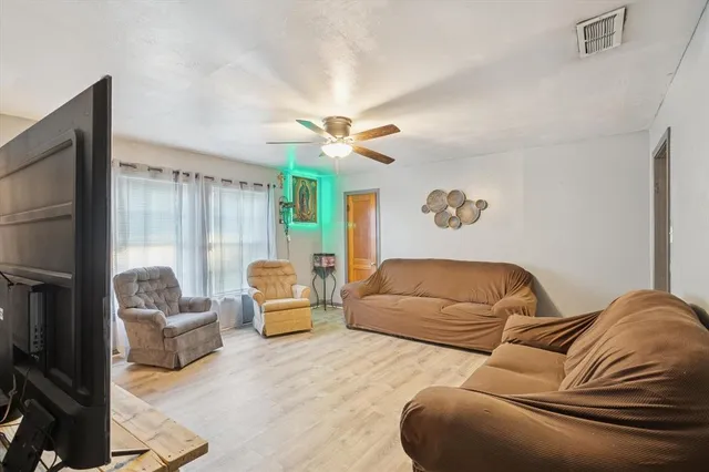 $220,000 | 317 North Chandler Drive, Fort Worth, TX 76111