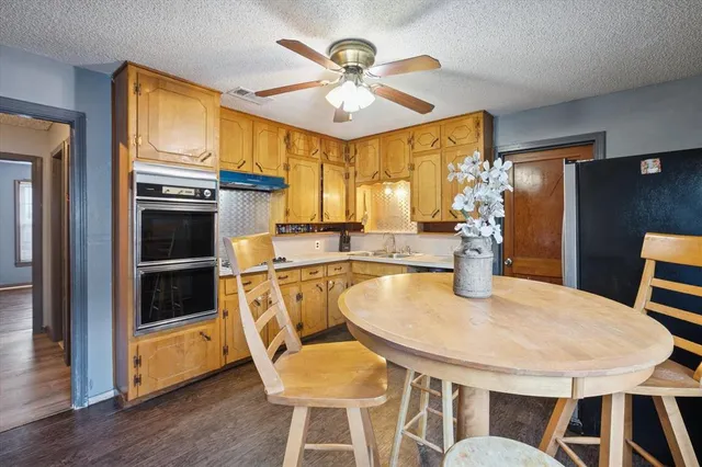 $220,000 | 317 North Chandler Drive, Fort Worth, TX 76111