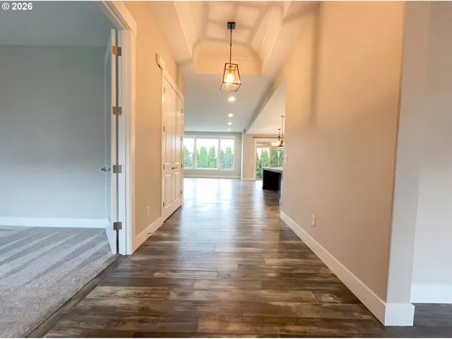 $885,000 | 11712 Northwest 15th Avenue, Vancouver, WA 98685