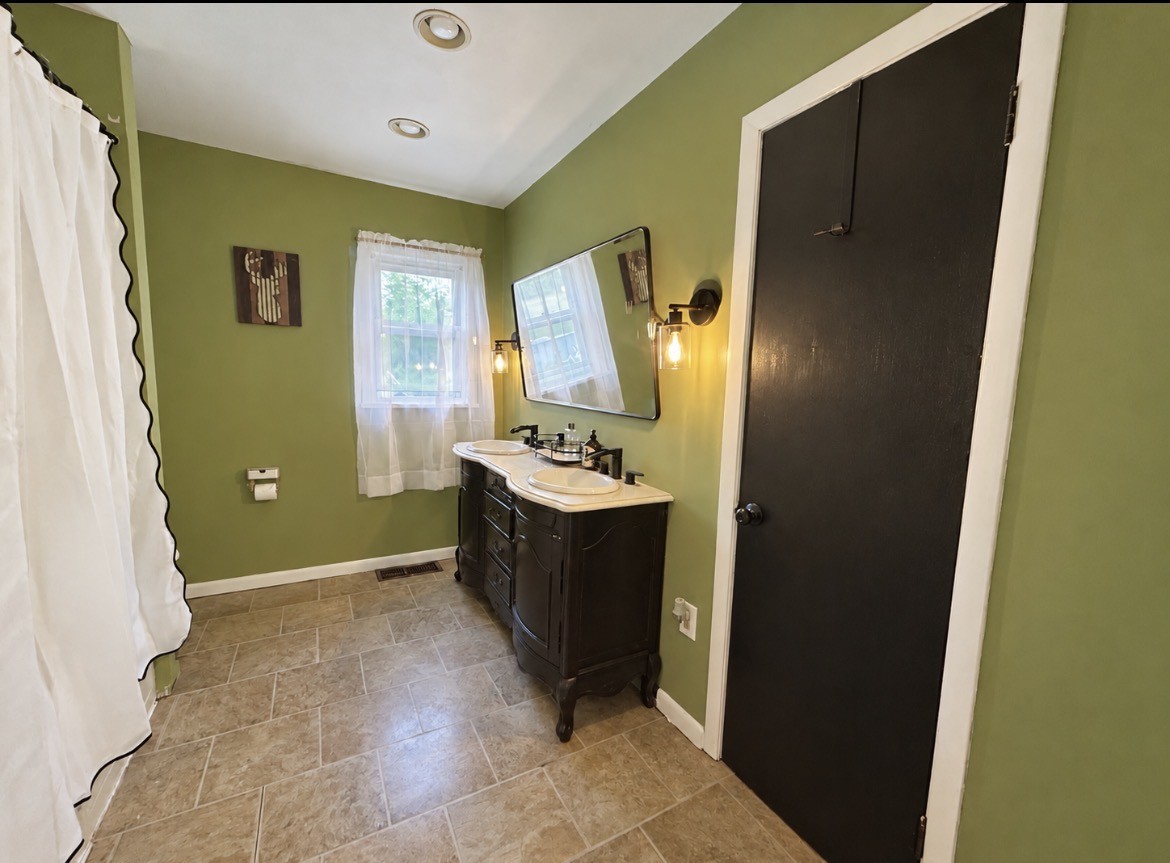 11123 W Road Albion, PA 16401 - Photo 7 of 14 Gallery Image 7