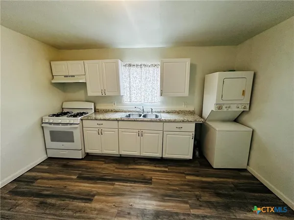 $1,250 | 714 South River Street, Unit A, Seguin, TX 78155