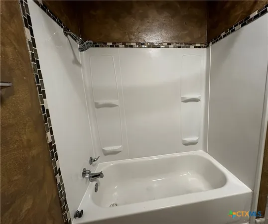 $1,250 | 714 South River Street, Unit A, Seguin, TX 78155