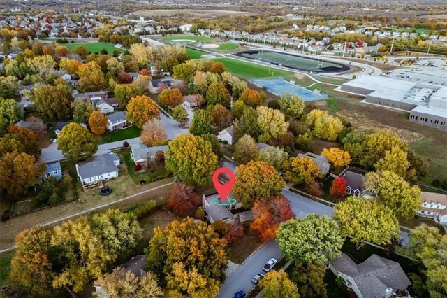 $375,000 | 2300 West Post Oak Road, Olathe, KS 66061