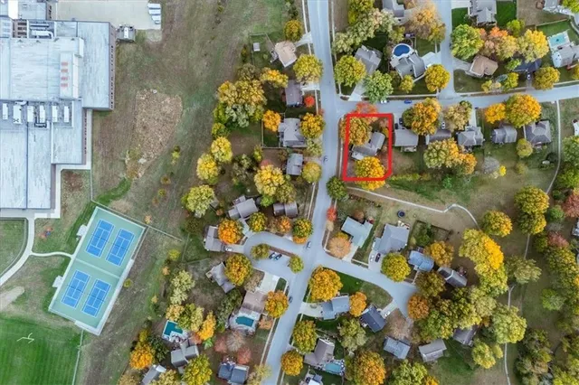 $375,000 | 2300 West Post Oak Road, Olathe, KS 66061