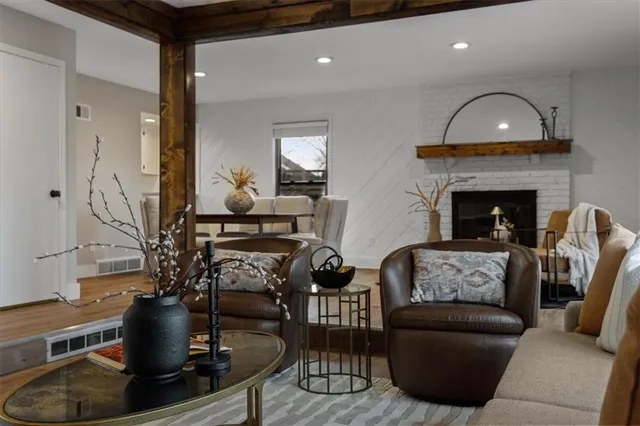 $375,000 | 2300 West Post Oak Road, Olathe, KS 66061