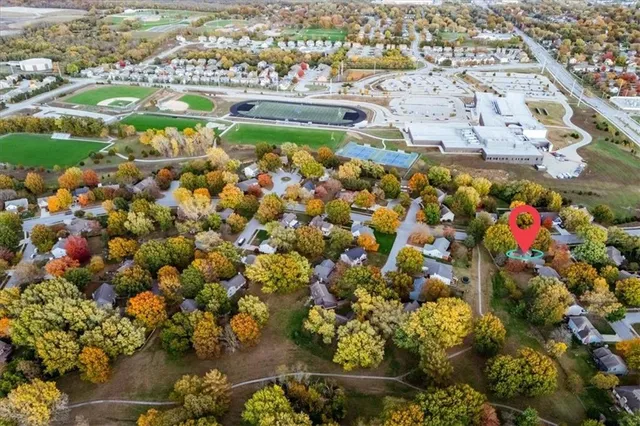 $375,000 | 2300 West Post Oak Road, Olathe, KS 66061