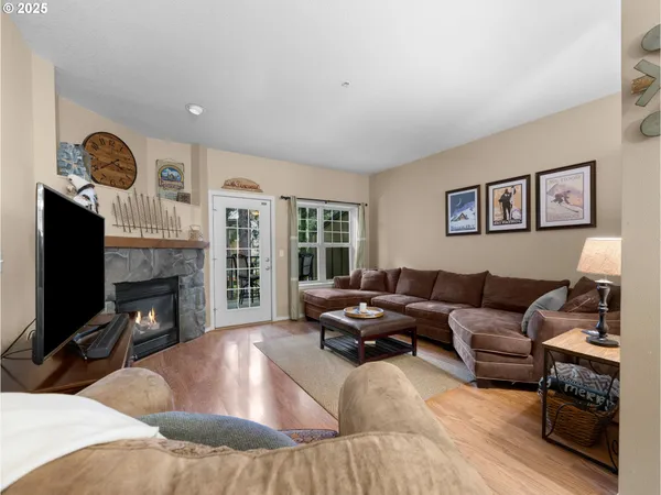 $695,000 | 30605 East Camryn Way, Unit D20, Government Camp, OR 97028