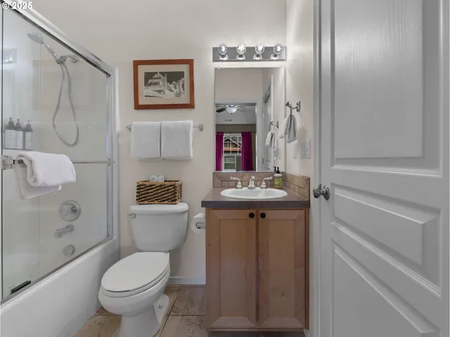 $695,000 | 30605 East Camryn Way, Unit D20, Government Camp, OR 97028