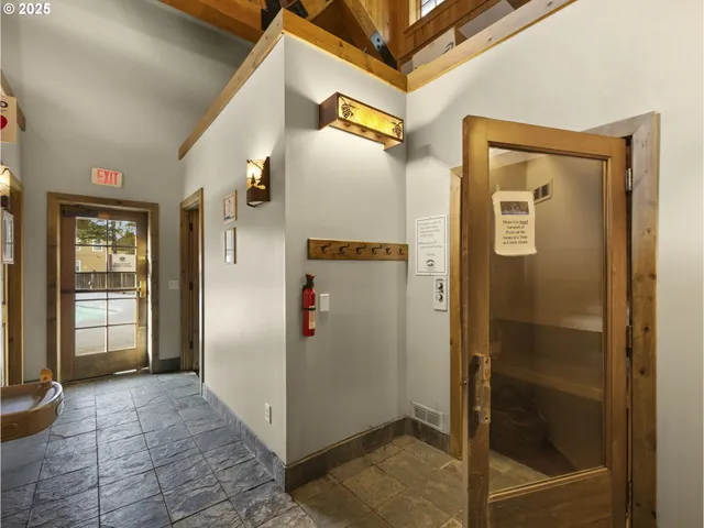 $695,000 | 30605 East Camryn Way, Unit D20, Government Camp, OR 97028