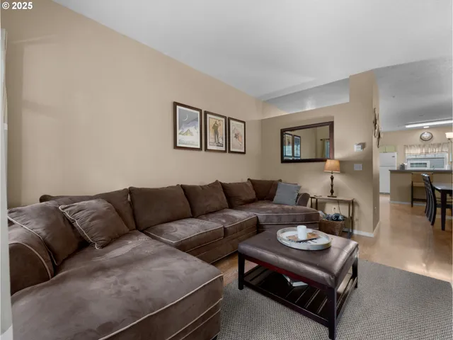 $695,000 | 30605 East Camryn Way, Unit D20, Government Camp, OR 97028