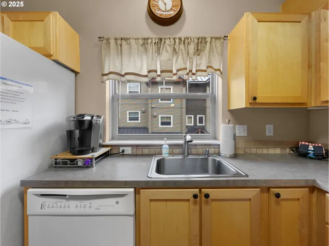 $695,000 | 30605 East Camryn Way, Unit D20, Government Camp, OR 97028