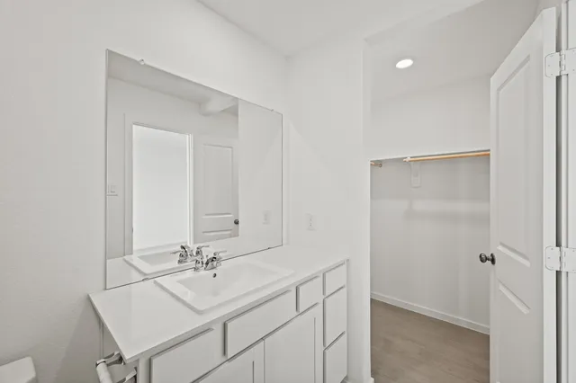 $1,695 | 906 Pertuso Lane, Huffman, TX 77336