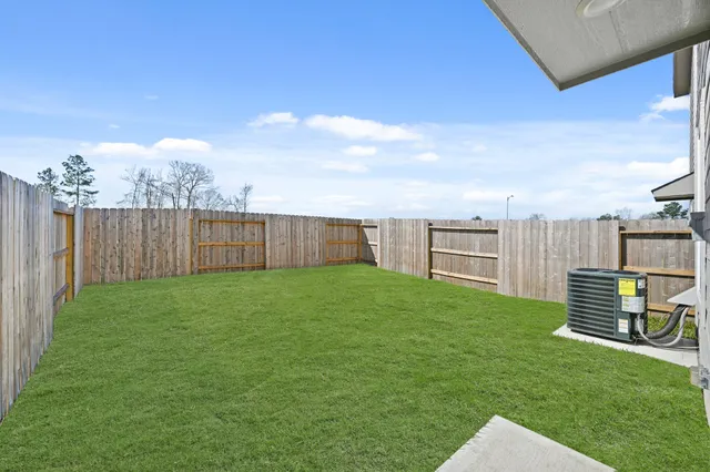 $1,695 | 906 Pertuso Lane, Huffman, TX 77336