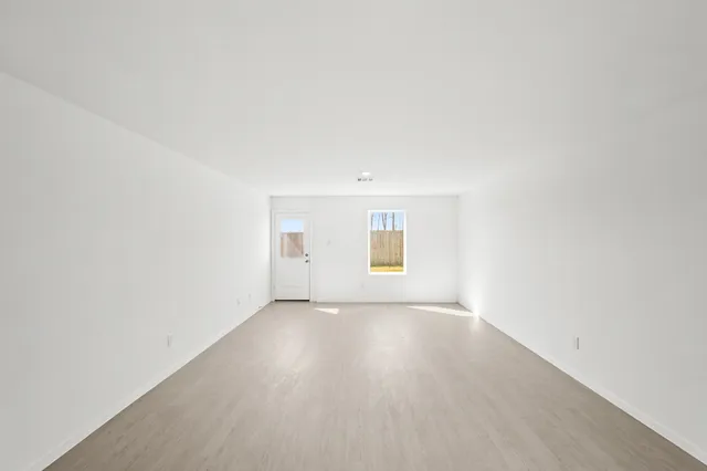 $1,695 | 906 Pertuso Lane, Huffman, TX 77336