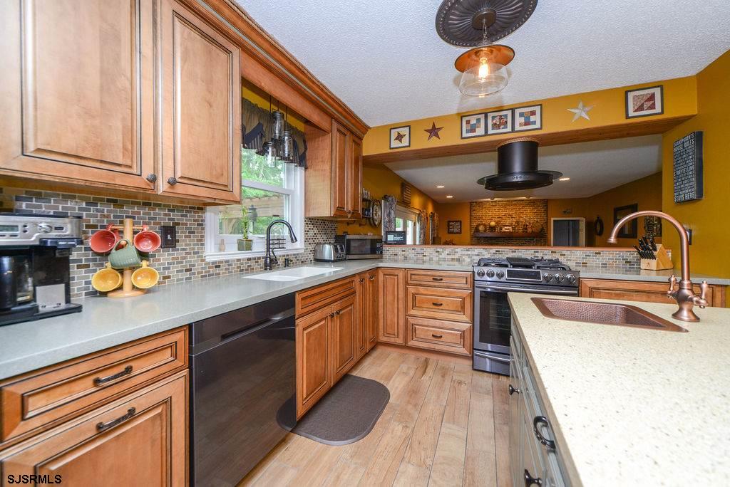 6 Greenbriar Road Marmora, NJ 08223 - Photo 8 of 25