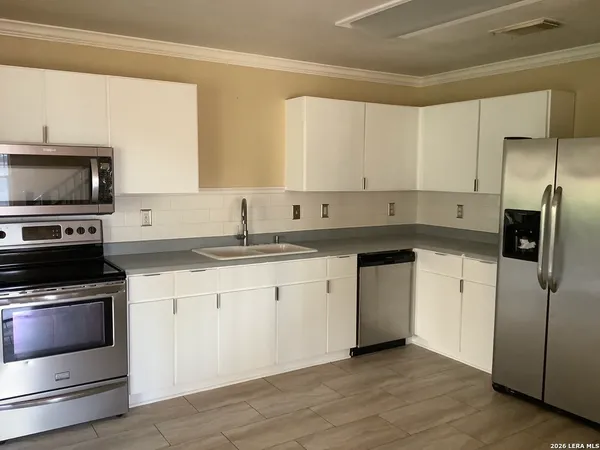 $1,895 | 14419 Raptor Peak, San Antonio, TX 78233