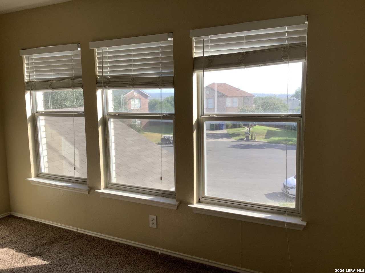 14419 Raptor Peak San Antonio, TX 78233 - Photo 5 of 6