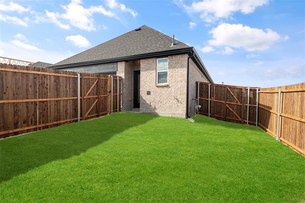 620 Blakelys Way Fate, TX 75189 - Photo 19 of 22